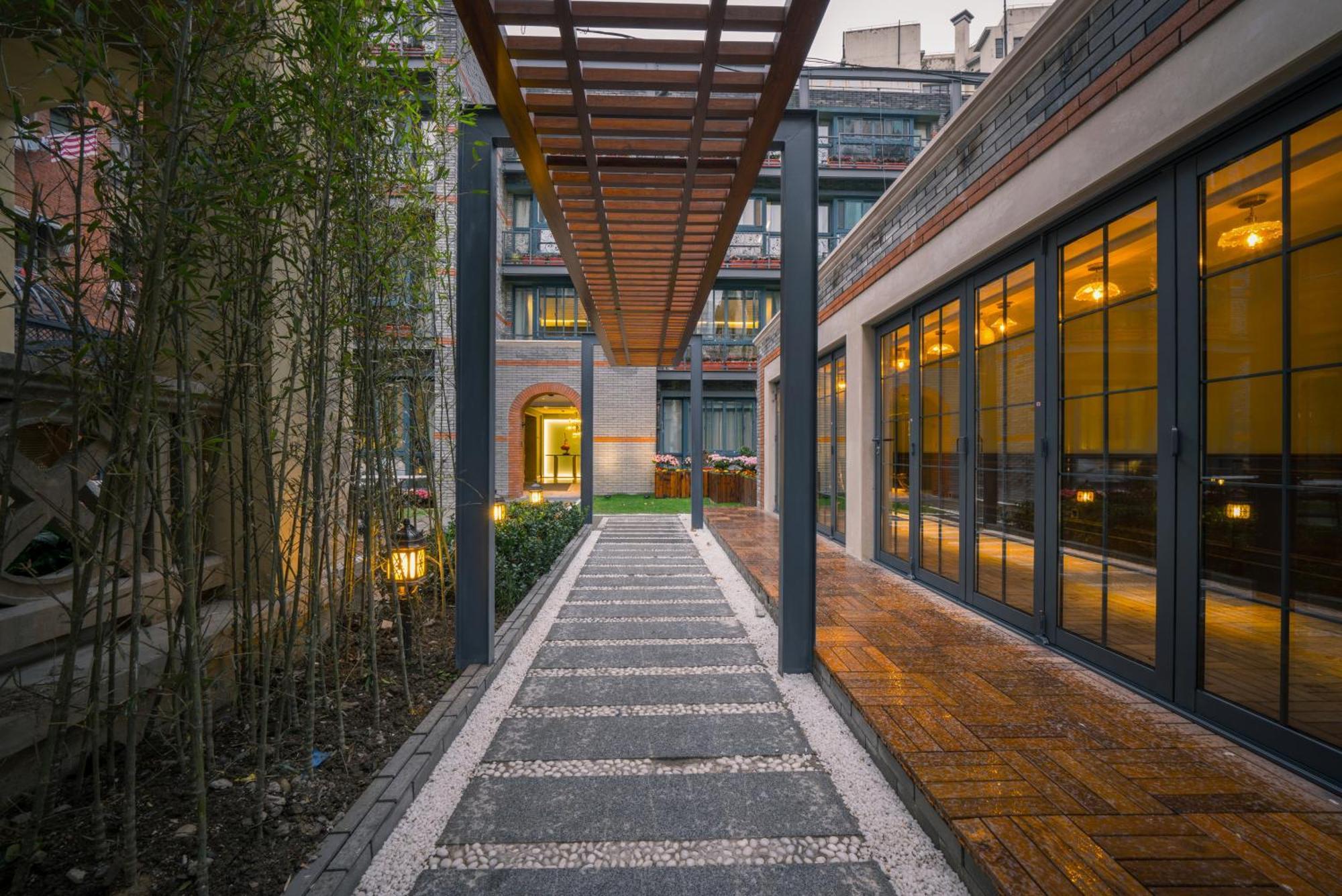 Shanghai Huaihai Mansion ภายนอก รูปภาพ